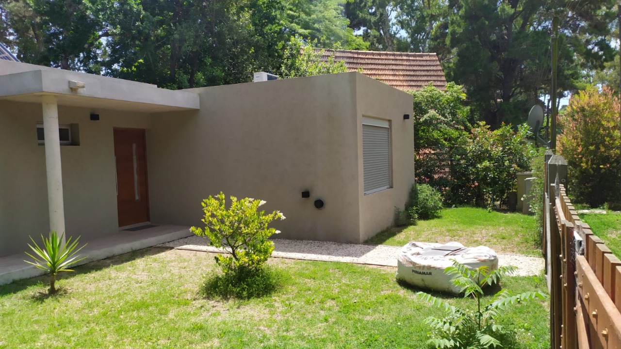 WhatsApp Image 2025-10-16 at 16.23.35.jpeg